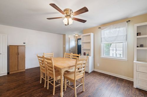 236 Maryland Dr, Glenshaw PA  15116-1724 exterior