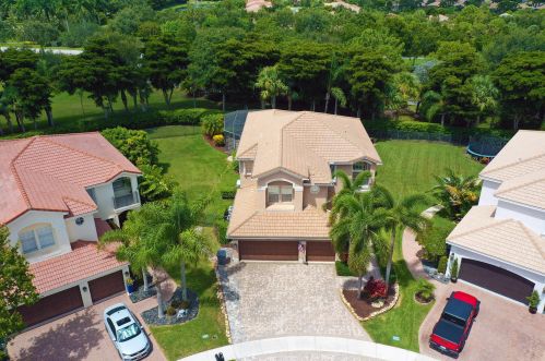 8938 Hidden Acres Dr, Boynton Beach FL  33473-4854 exterior