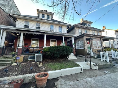 611 Centre St, Trenton, NJ 08611-3322
