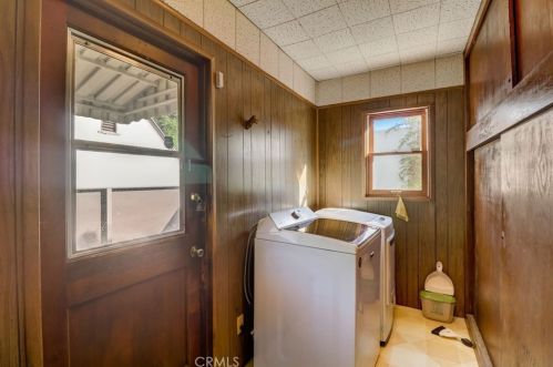 4663 Biona Dr, San Diego CA 92116-2332 exterior