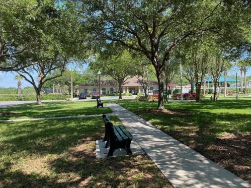 19317 Weymouth Dr, Land O Lakes FL  34638-7717 exterior