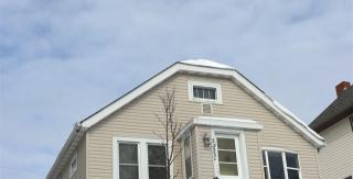 2223 12th St, Duluth, MN 55806-1205