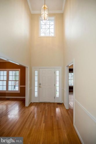 100 Crystal Ct, Locust Grove, VA 22508-5700