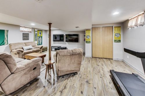 25206 Kickapoo Dr, Kansasville WI  53139-9708 exterior