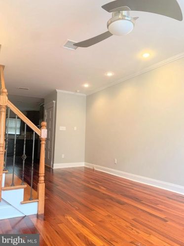 1106 Cantrell St, Philadelphia PA  19148-3027 exterior