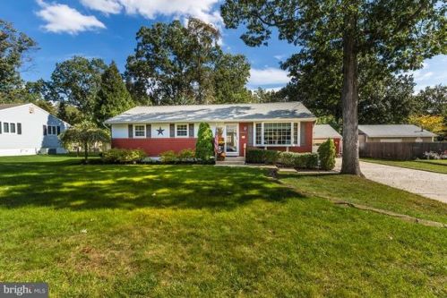 204 Chestnut Ave, Berlin Boro NJ  08009-9453 exterior