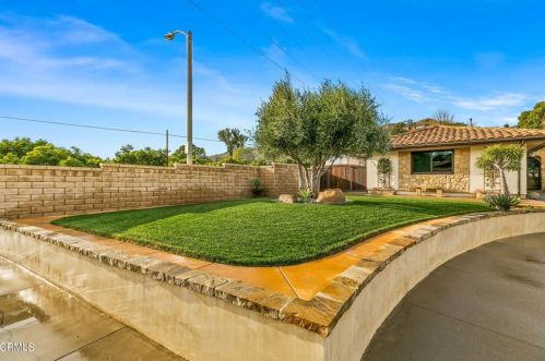 771 Leavens Ct, Santa Paula, CA 93060-1826