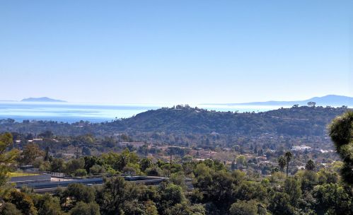 8 Celine Dr, Santa Barbara CA  93105-1911 exterior