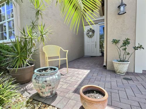 11001 Carmelcove Cir, Boynton Beach, FL 33473-7869