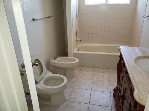 2914 Mobley St, San Diego CA 92123-3037 exterior