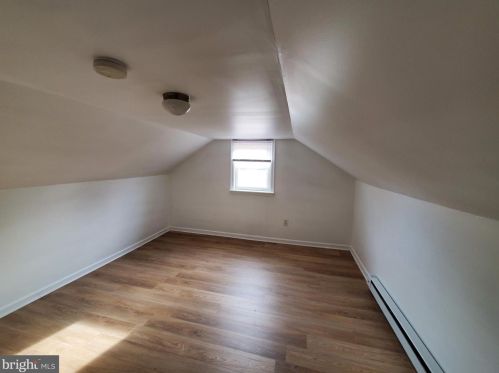 29 Bishop Holw Rd, Newtown Square PA  19073-3211 exterior