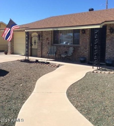 10202 Desert Hills Dr, Sun City, AZ 85351-3910
