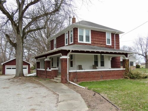 268 Dayton Rd, Dayton, IN 47941-8006