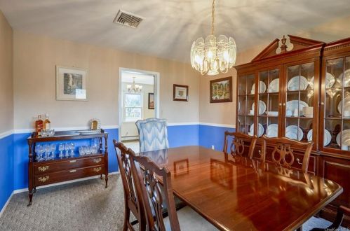 3339 Nutly Cir, Yorktown Hgts NY  10598-1206 exterior