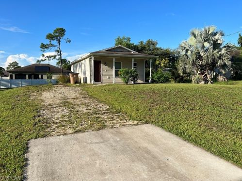 3817 18th St, Lehigh Acres, FL 33976-3306