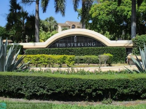 2303 Glenmoor Dr, West Palm Beach, FL 33409-2772