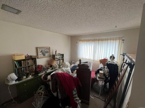 6654 Belle Glade Ave, San Diego CA 92119-2221 exterior