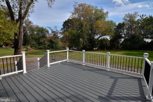 380 Ivy Mills Rd, Glen Mills PA  19342-1424 exterior