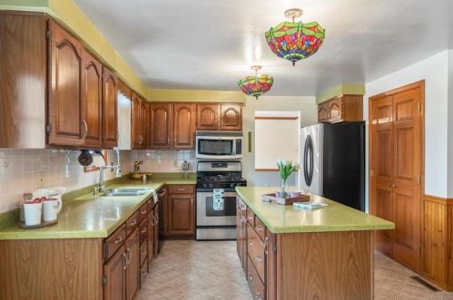 4876 Ottawa Ct, Gibsonia PA  15044-8274 exterior