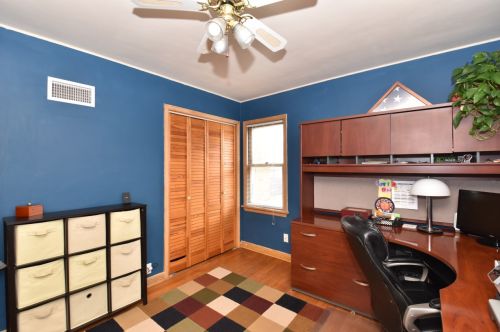 2827 87 St, Milwaukee WI 53222-4730 exterior