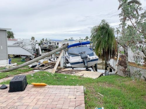 11270 Cypress Ln, Fort Myers Beach, FL 33931-7117