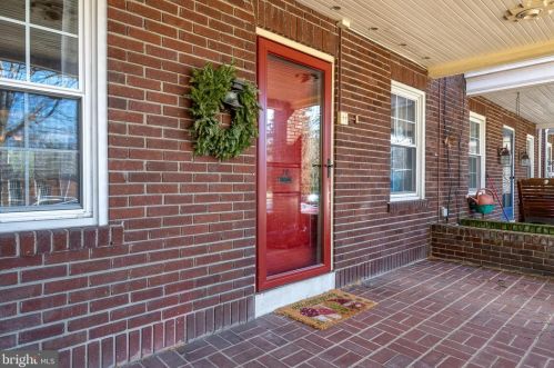 19 President Ave, Lancaster PA  17603-3122 exterior