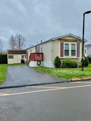 30 Ella Cir, Milford, CT 06460-3877