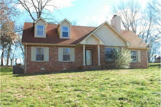2207 Jan Dr, Clarksville, TN 37043-1912