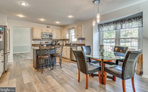 14100 Heatherstone Dr, Bowie MD  20720-4833 exterior