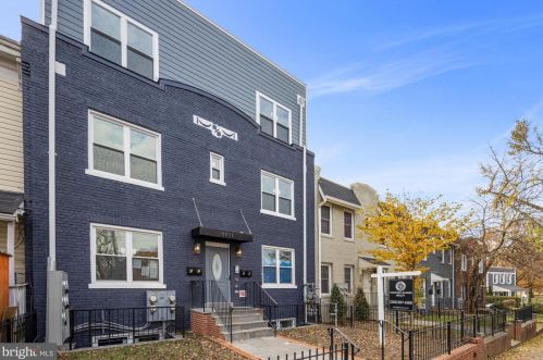 1111 Holbrook Ter, Washington DC 20002-2704 exterior