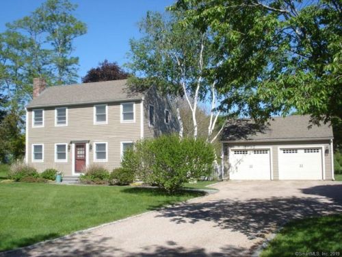 698 Pequot Trl, Stonington, CT 06378-2223