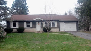 129 Rembrandt Dr, Lancaster PA  17603-9723 exterior