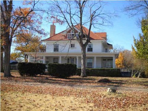 311 2nd St, Newtonville, IN 47615-9387