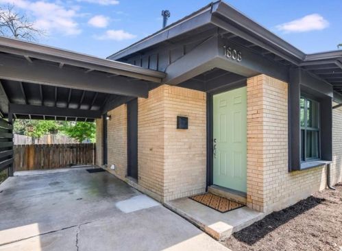 1808 Forest Hill Dr, Austin TX  78745-1721 exterior