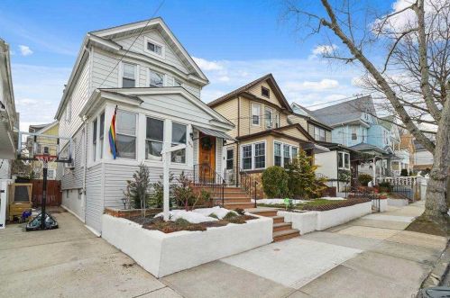 84-34 107th St, Jamaica, NY 11418-1139