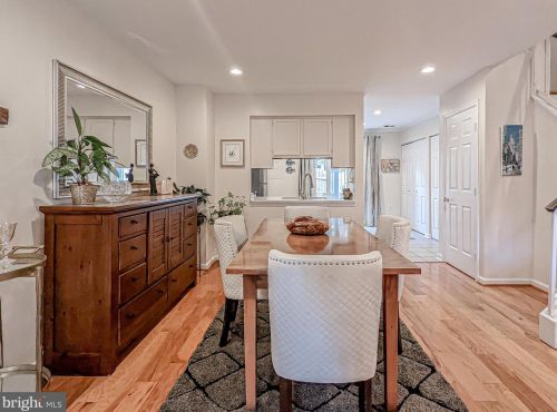 12169 Presidio Way, Woodbridge VA  22192-1052 exterior