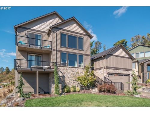2329 6th St, Washougal, WA 98671-8582