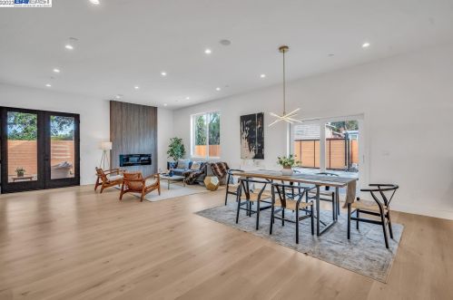 19525 Forest Ave, Hayward CA  94546-3519 exterior