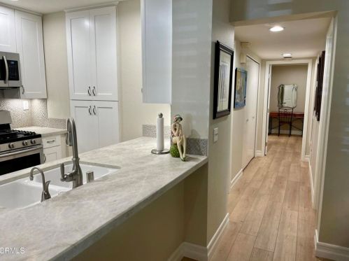 2043 Majorca Dr, Oxnard CA exterior