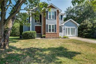104 Creekside Ct, Hendersonville, TN 37075-3063