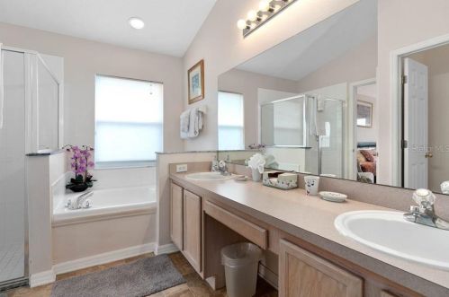 1155 Liberty Hall Dr, Kissimmee FL 34746-6724 exterior