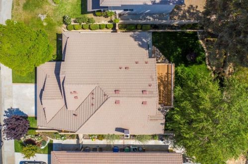 28350 Easton Ln, Santa Clarita, CA 91350-3968