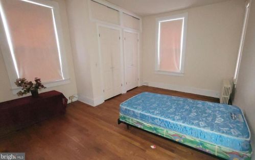 359 Hamilton Ave, Trenton NJ 08609-2711 exterior