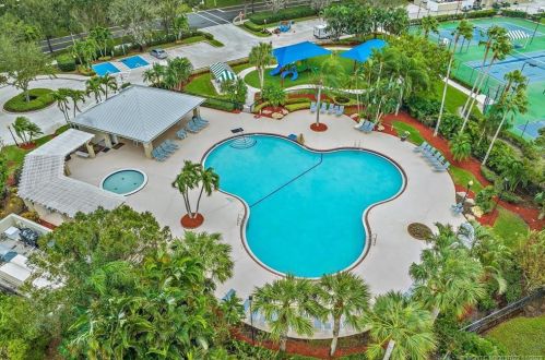 1933 York Ln, Palm City FL  34990-7543 exterior