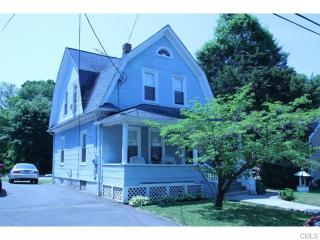 119 Nichols Ter, Stratford, CT 06614-3949