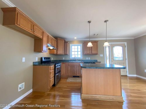 238 Pine Dr, Berkeley Township NJ  08721-3137 exterior