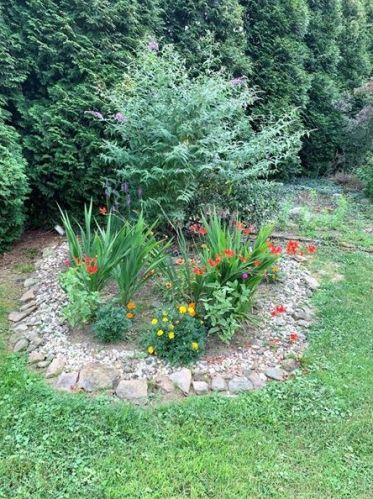 1369 Old Pulaski Rd, New Castle PA  16105-4939 exterior