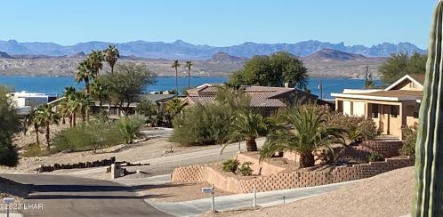 388 Coral Dr, Lake Havasu City, AZ 86403-4768