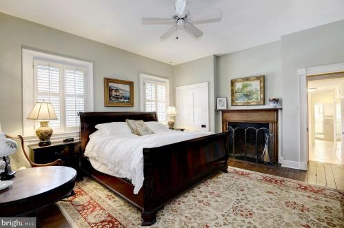 9414 Georgetown Pike, Great Falls VA  22066-2735 exterior