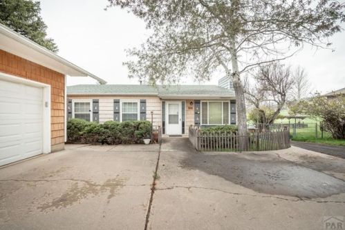 8820 Grand Ave, Beulah, CO 81023-9741